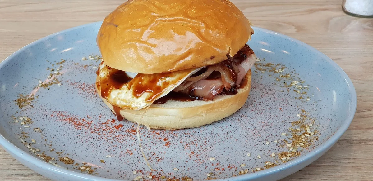 Bacon & Egg Roll