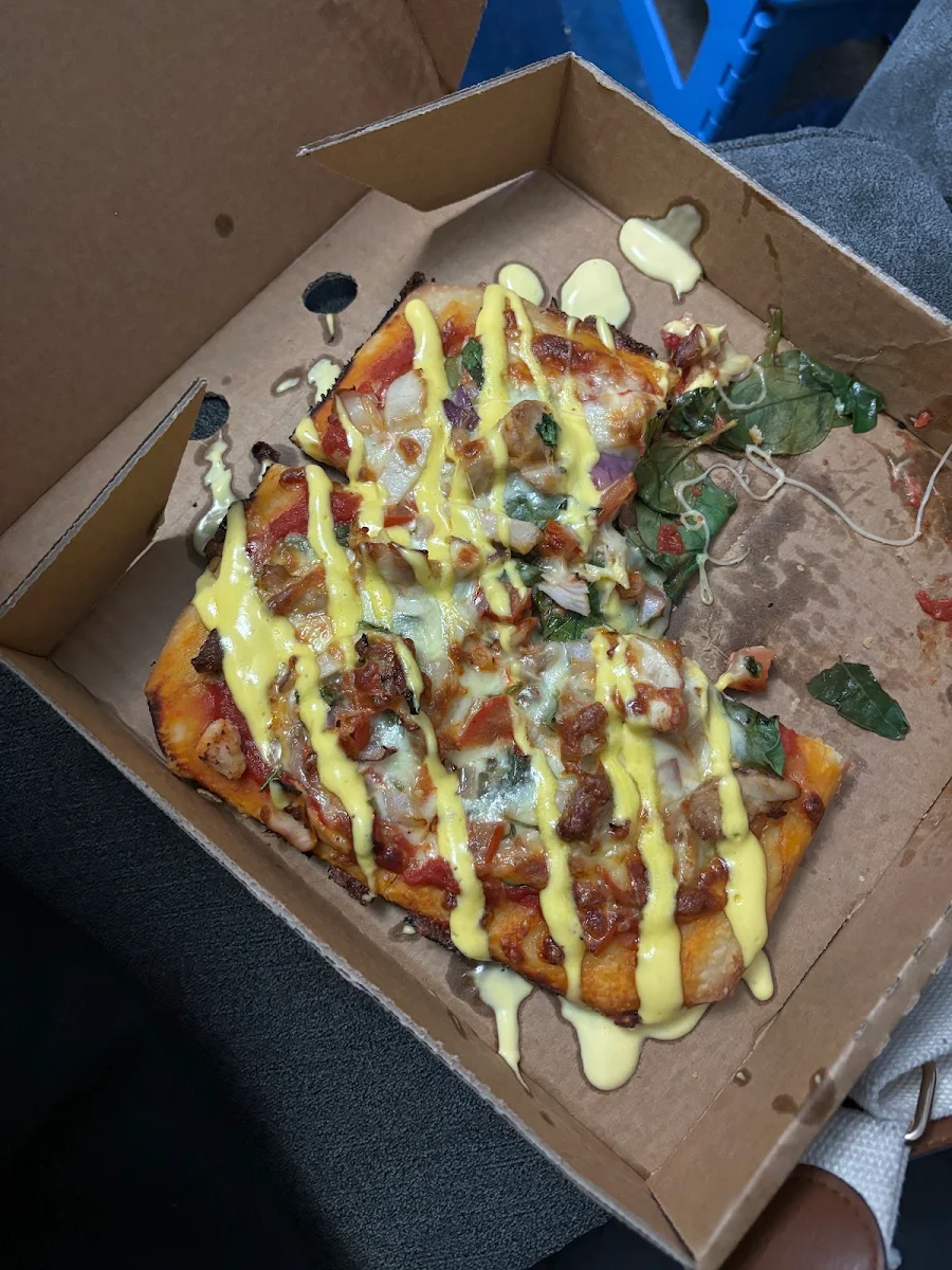 Chicken, JJ'S BANNOCKBURN PIZZA