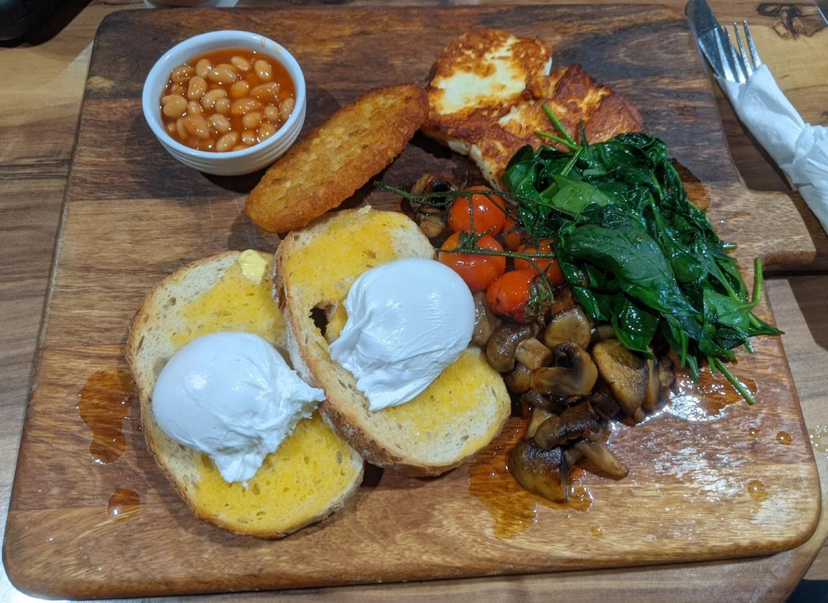 Highlights, Passchendaele Cafe
