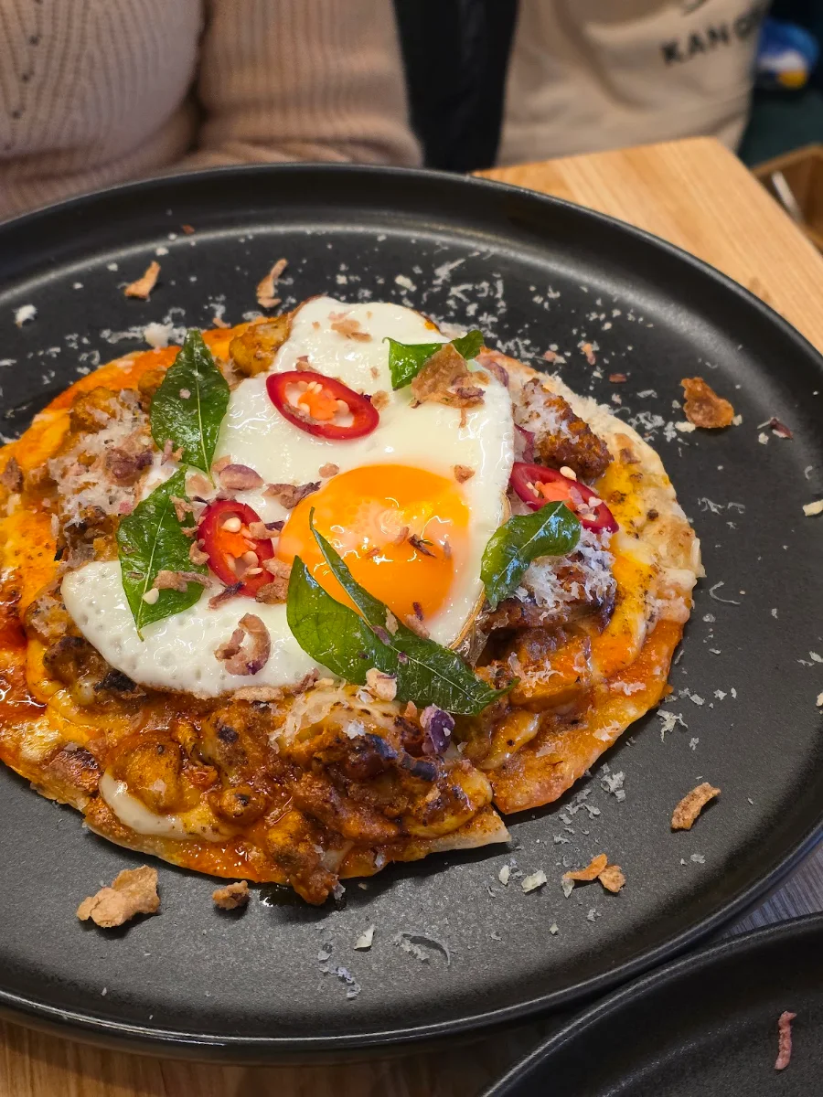 Malaysian Chicken Curry Roti
