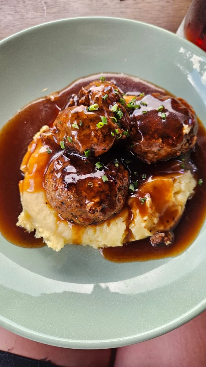 Gravy, King Ludwigs German Restaurant and Bavarian Beer Bar