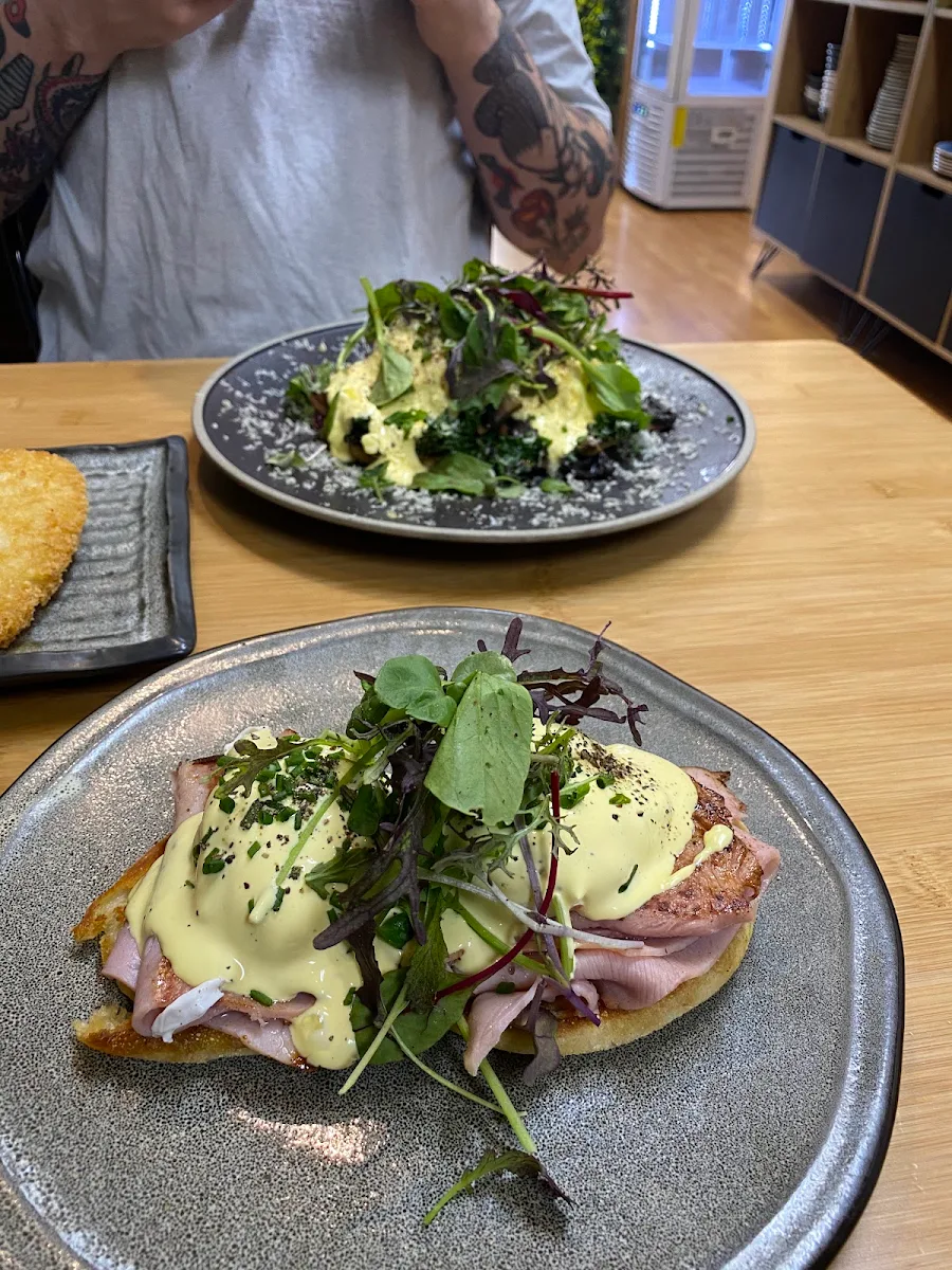 Eggs Benedict