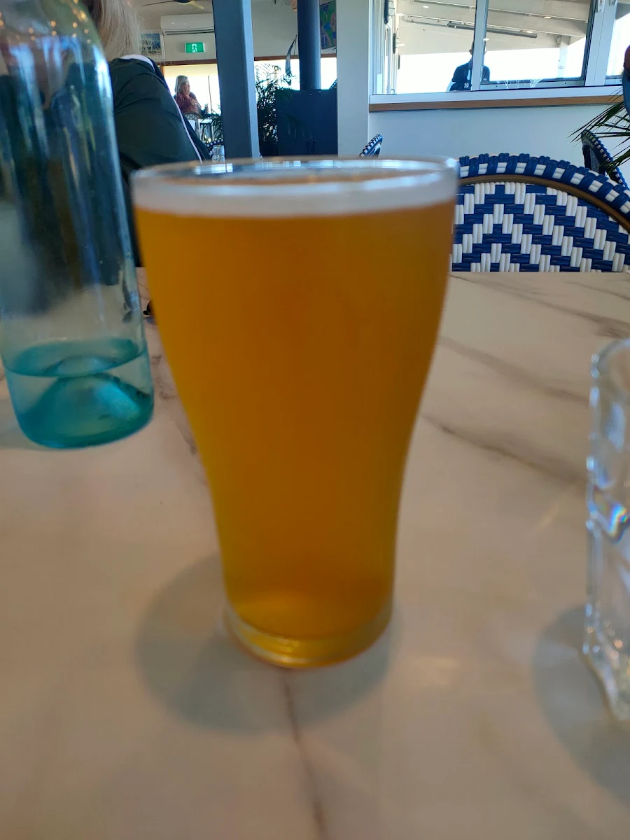 Cold Beer, Islanders' Tavern