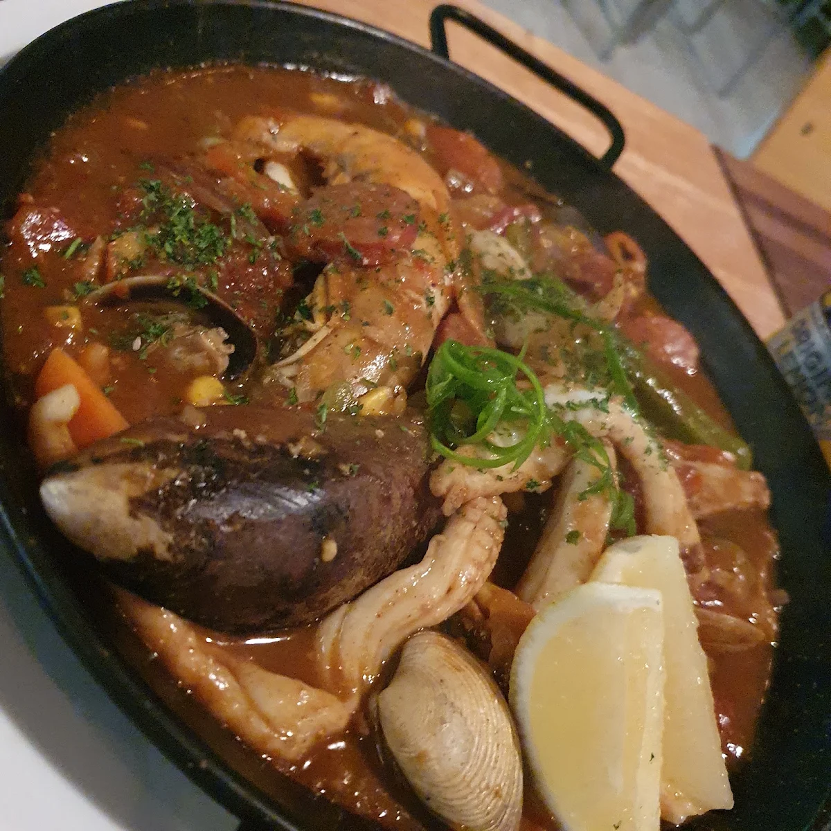 Gumbo, Islanders' Tavern