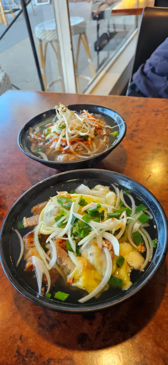 Wontons, Tu Vietnamese Street Food