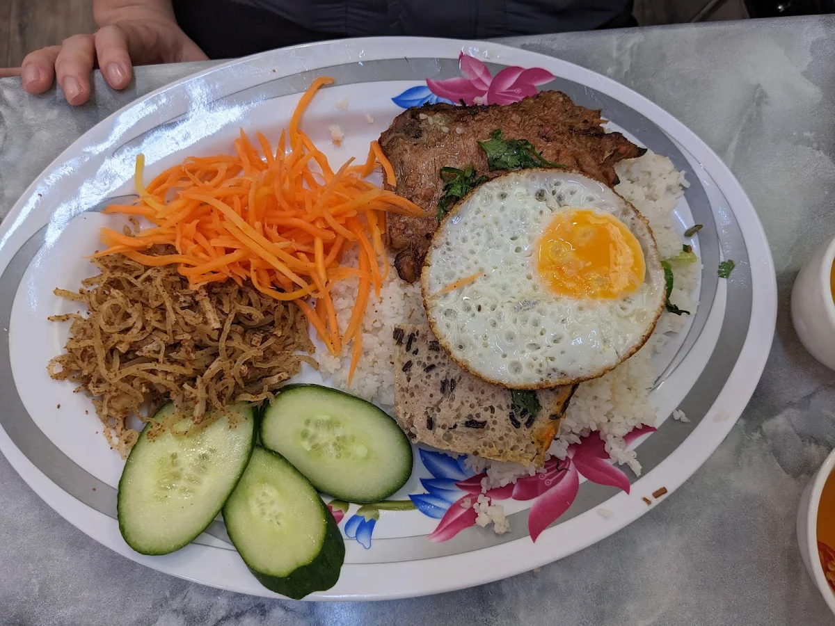 Grilled Pork Chop with Broken Rice