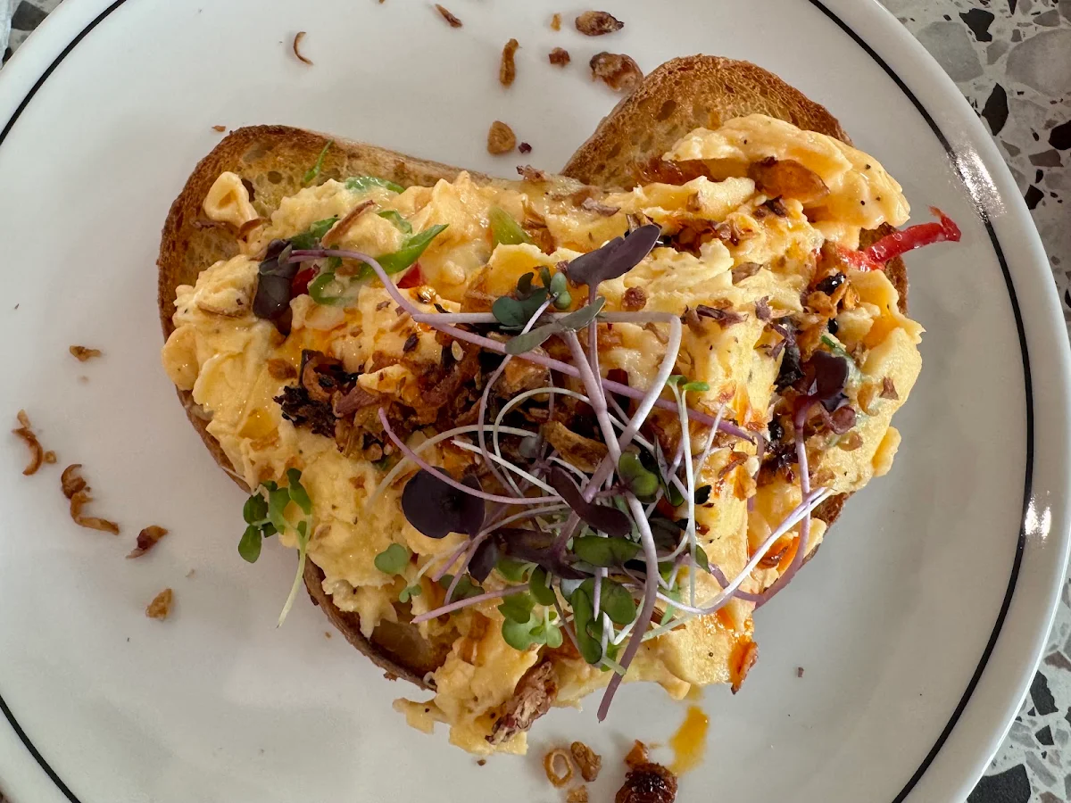 Chilli Scrambled Eggs