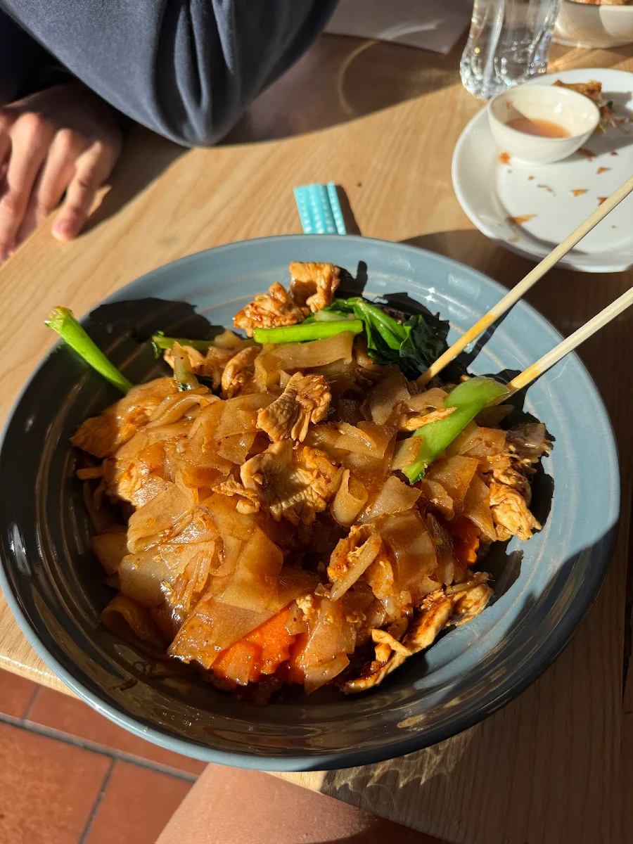 Chicken Pad See Iew