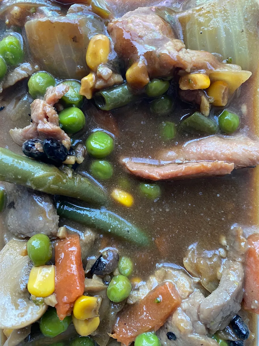 Highlights, Golden Dragon Chinese Restaurant