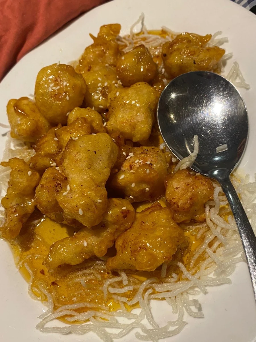 Highlights, Golden Dragon Chinese Restaurant
