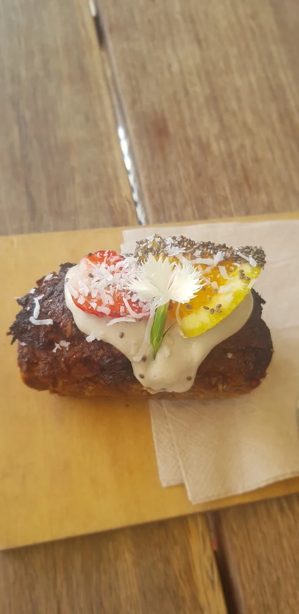 Carrot Cake, Combi Byron Bay
