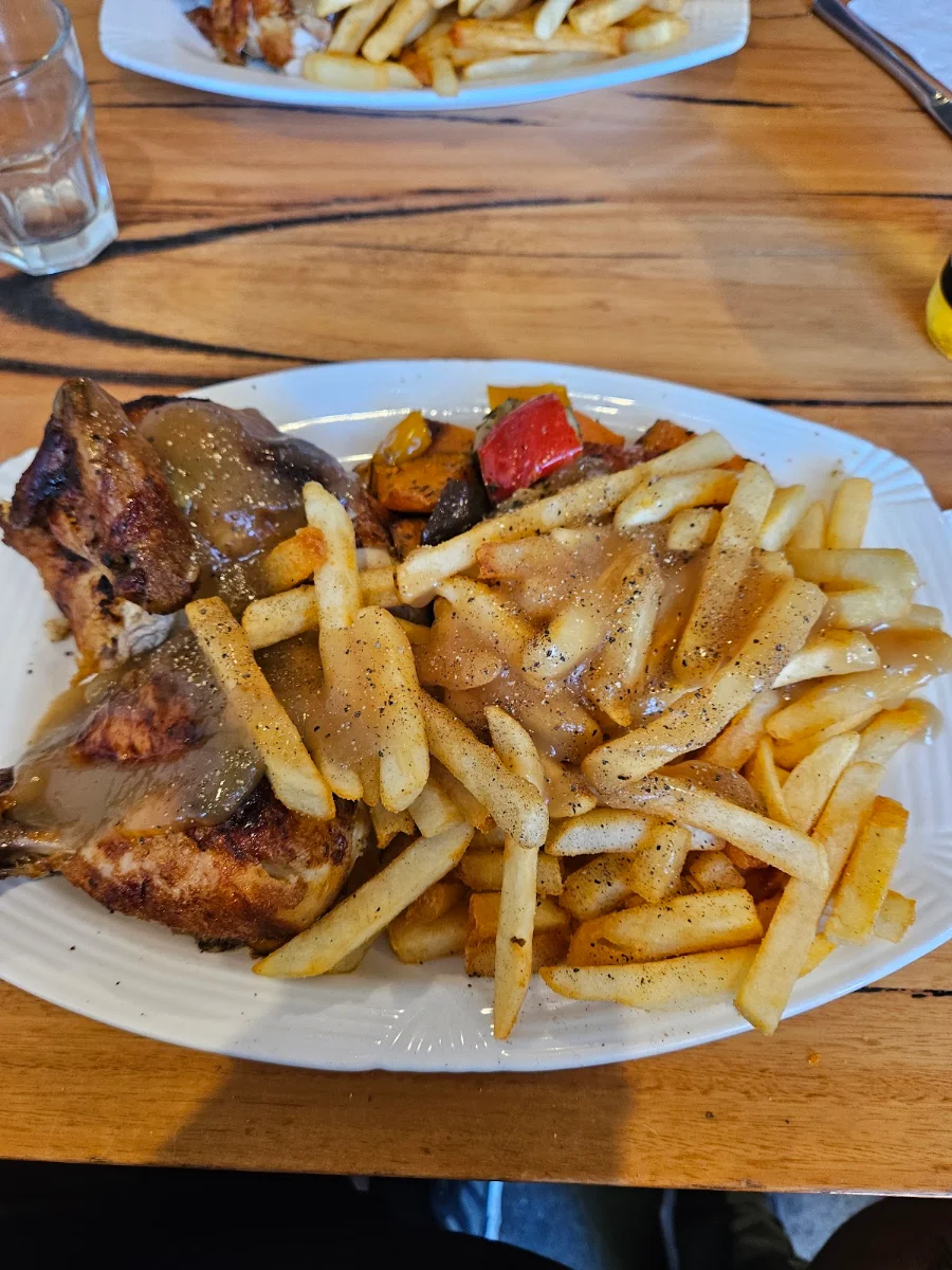 Chicken & Chips, Le Chix Restaurant Cafe