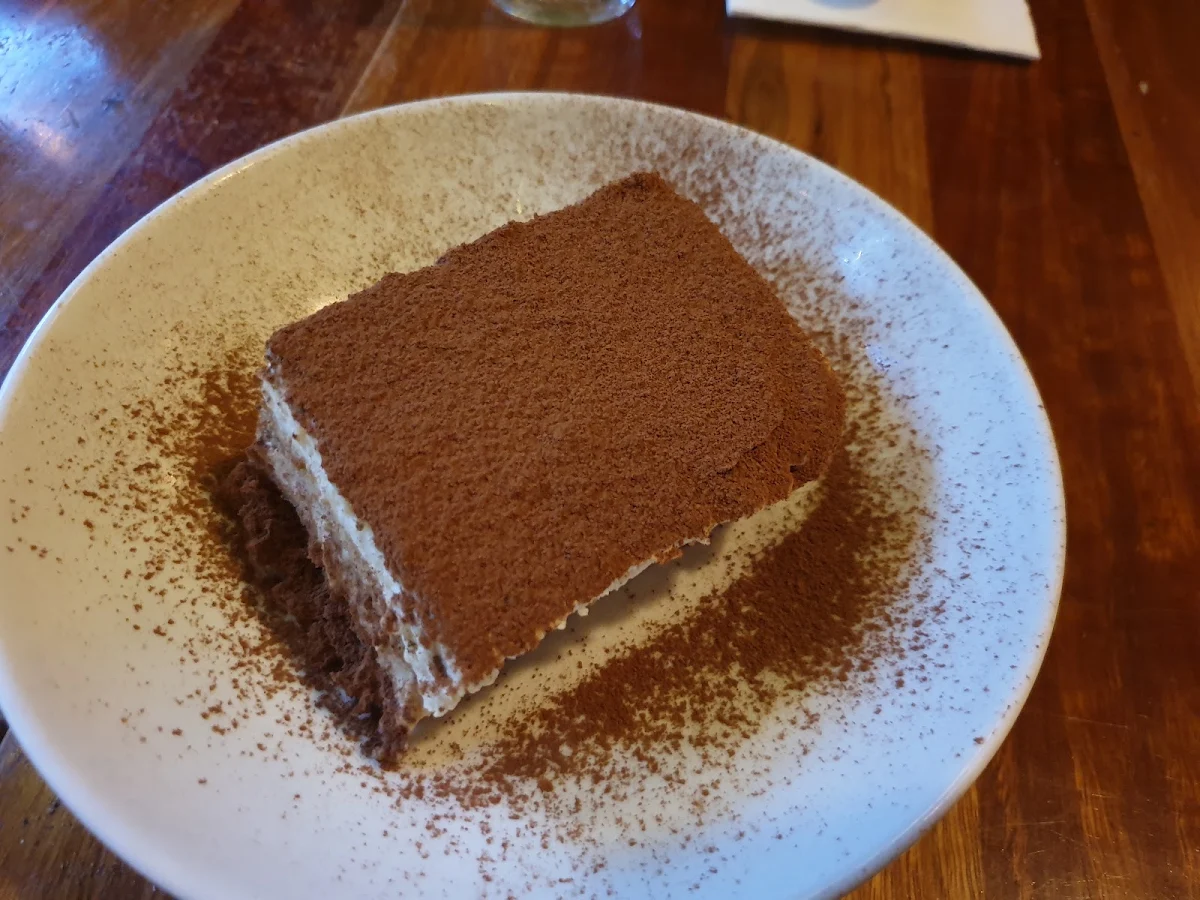Tiramisu Cake