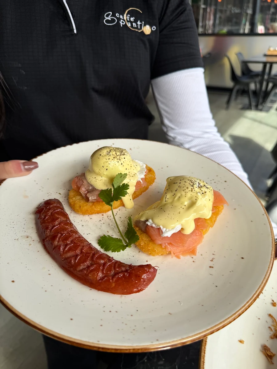 Twisted Eggs Benedict