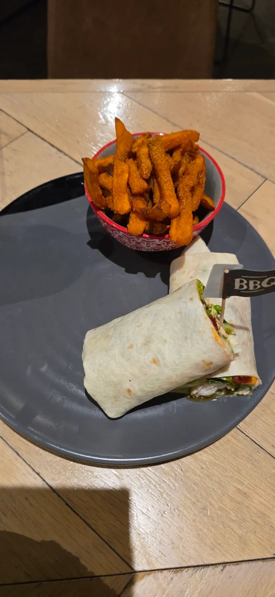 Souter, Nando's Broadway Shopping Centre