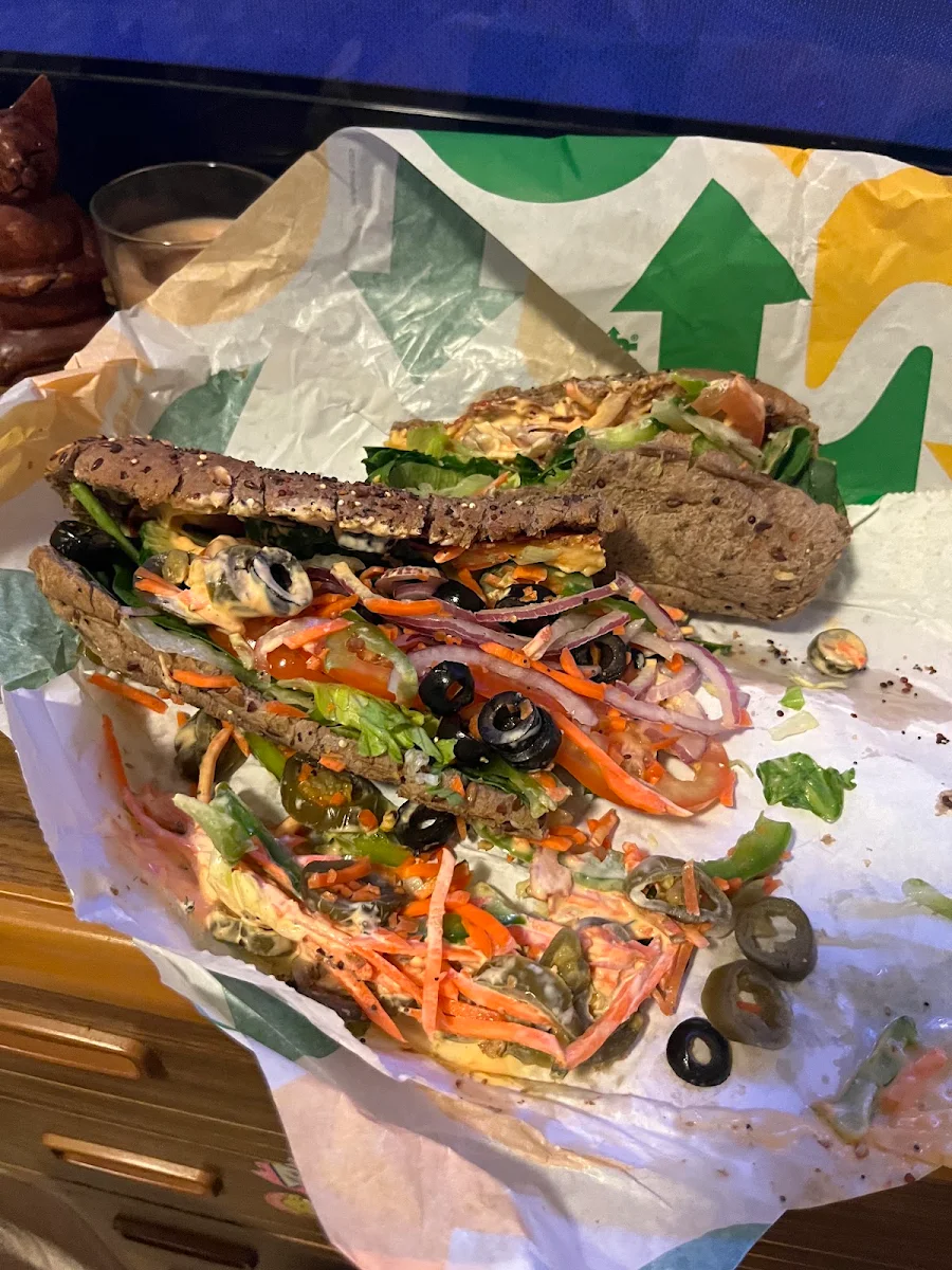 Veggie Delite with Avo