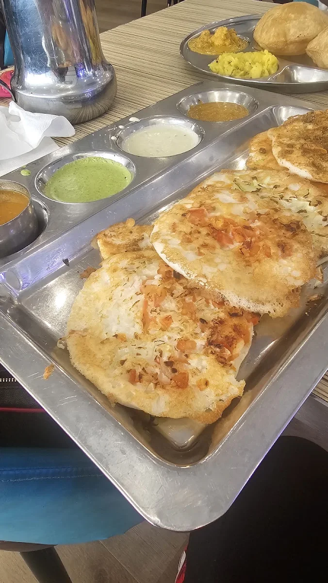Uttapam, Saravanaa Bhavan