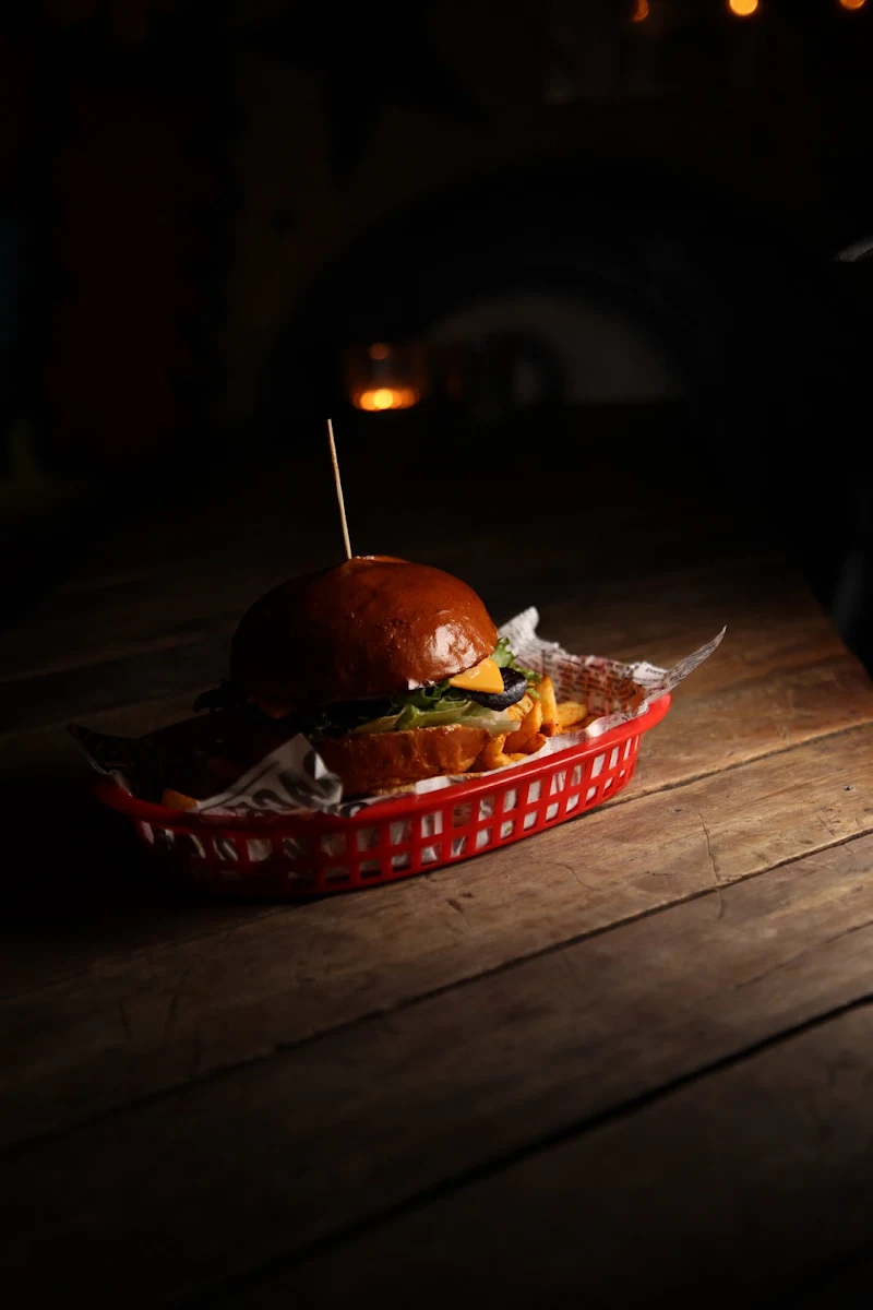 Highlights, Jack & Bones Island Bar