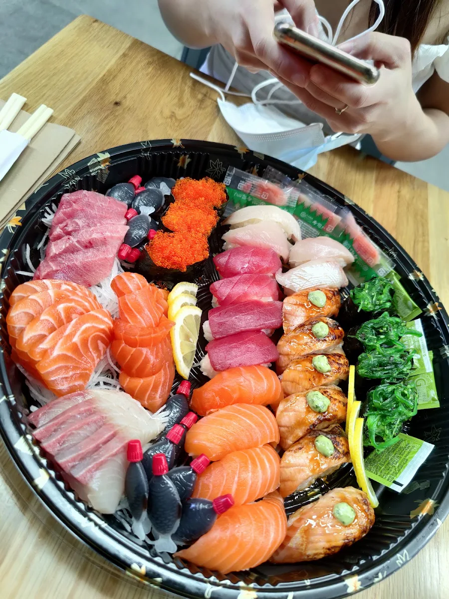 Highlights, Sushi Pier