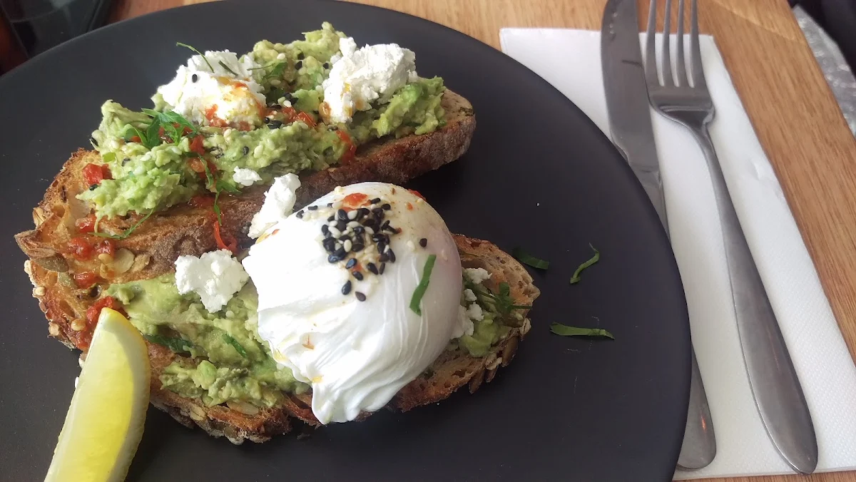 Smashed Avocado, The Backyard Est 2016