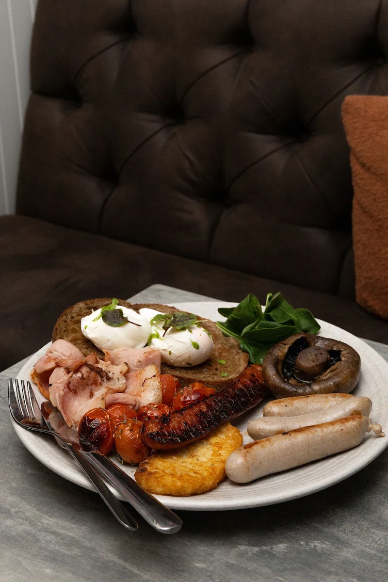 Highlights, Trails Cafe at Mount Kembla Village Hotel