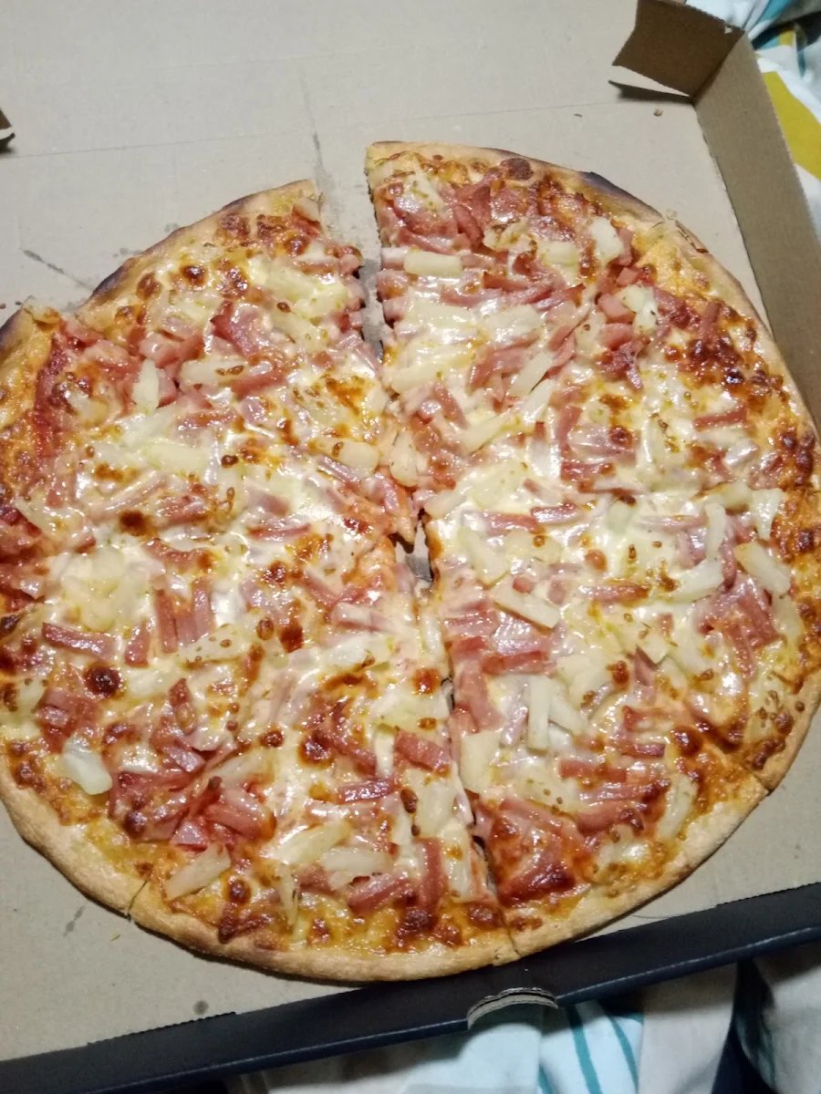Hawaiian Pizza