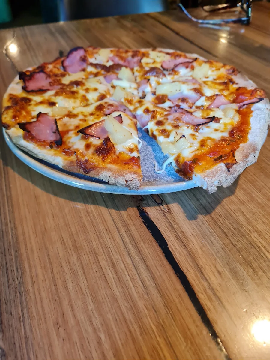 Hawaiian Pizza
