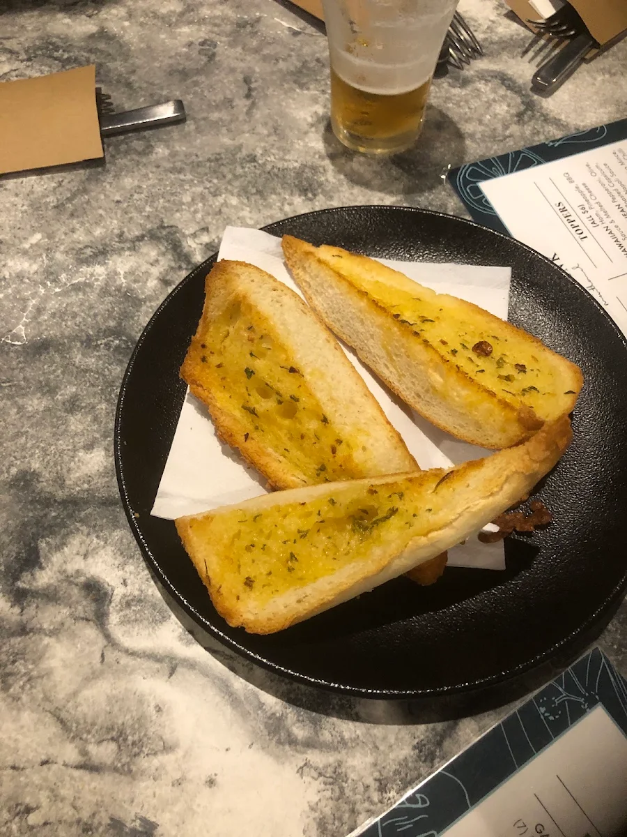 Garlic Bread, The Bank Hotel