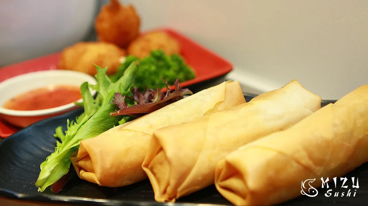 Vegetables Spring Rolls 3 pcs, Mizu Sushi