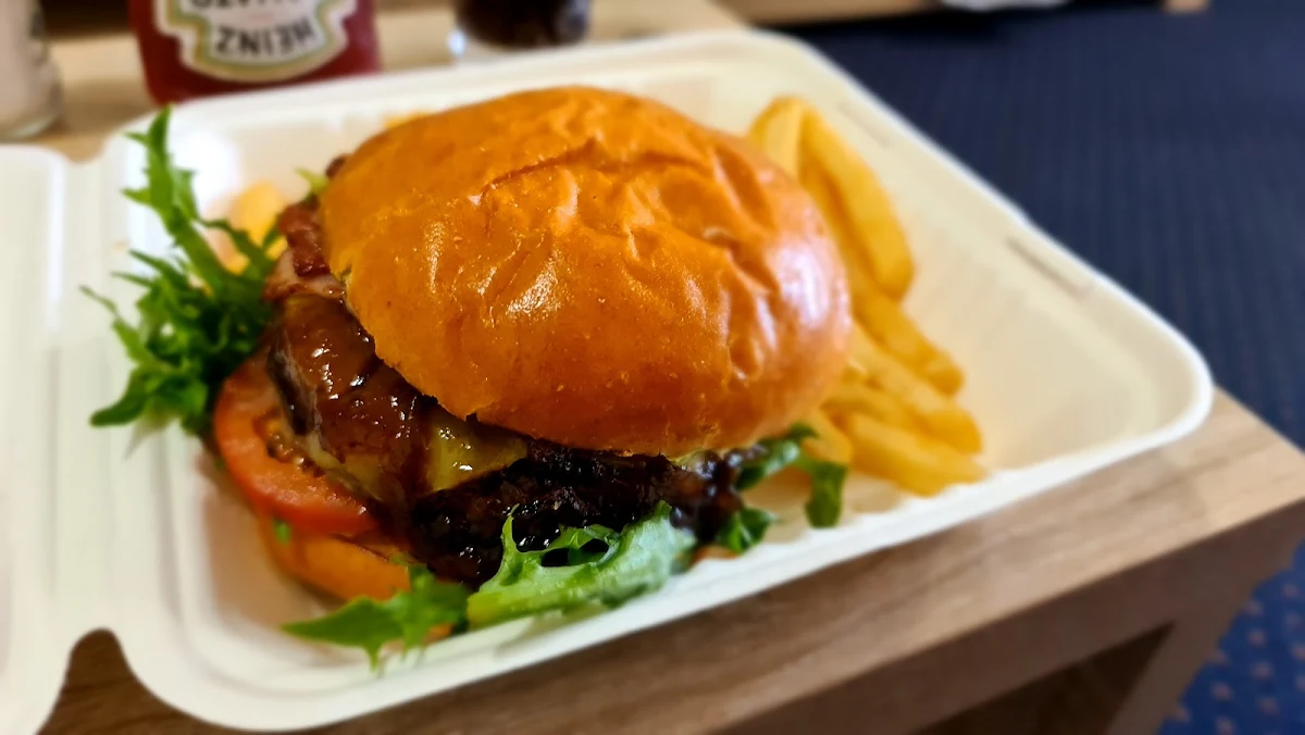 Beef Burger, The Deck