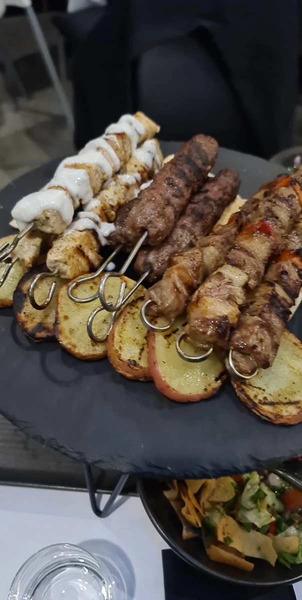 Highlights, Tony's Table
