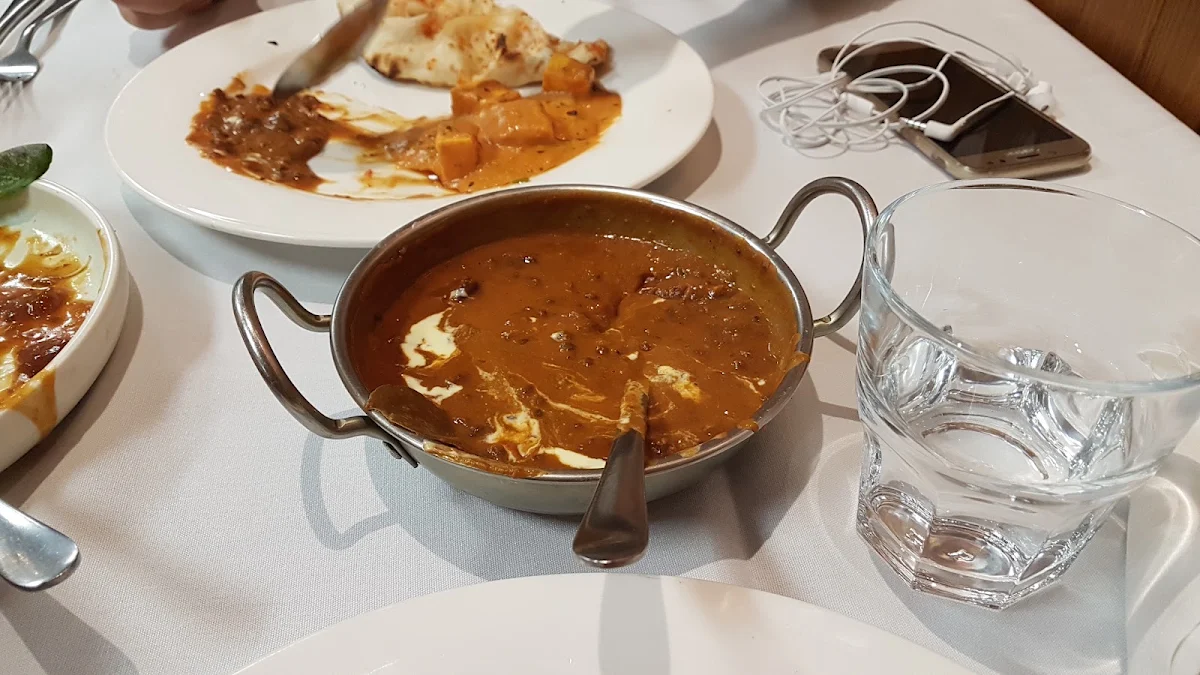 Dal Makhani, Taste of Bollywood