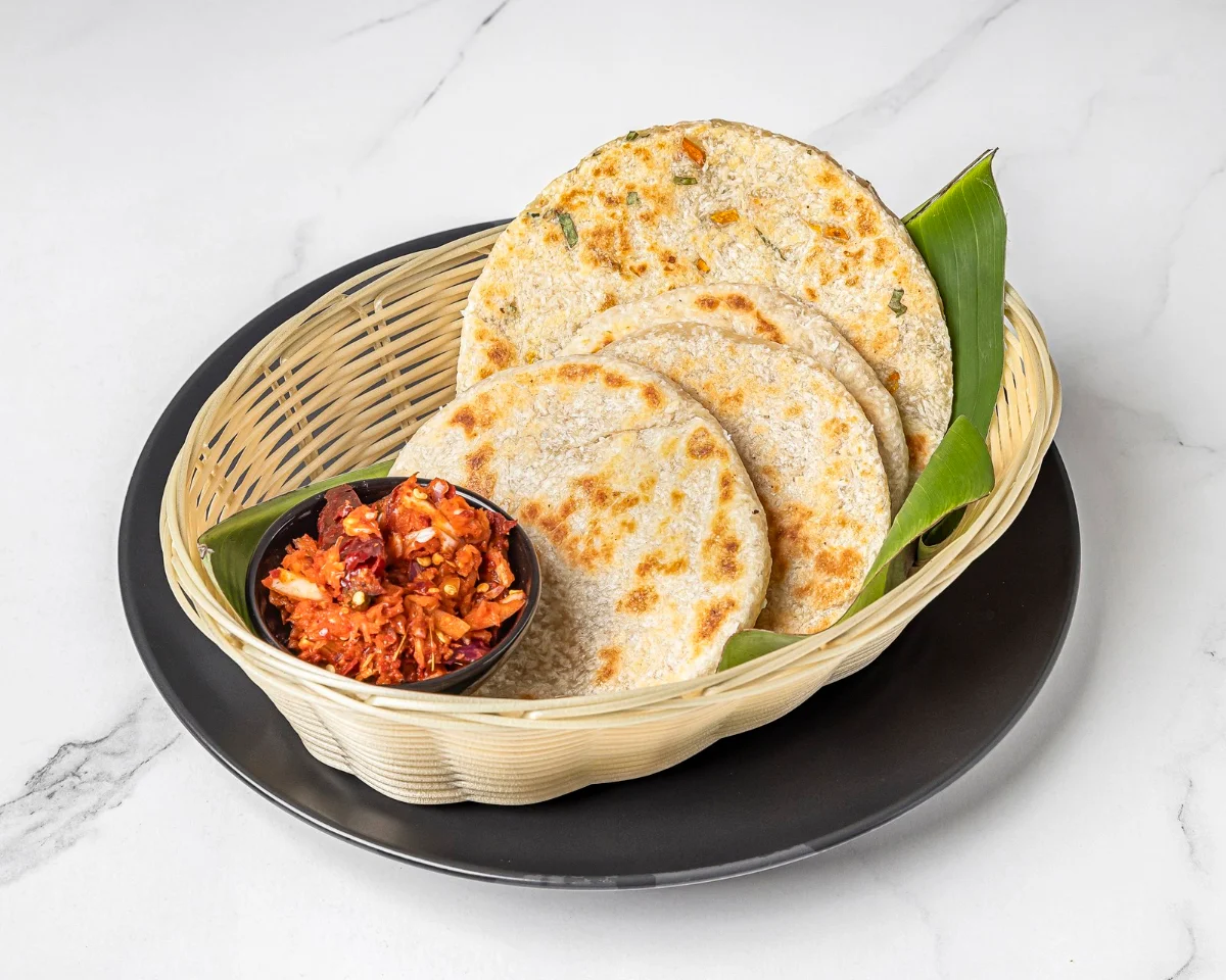 Coconut Roti, Kandy Restaurant & Bar