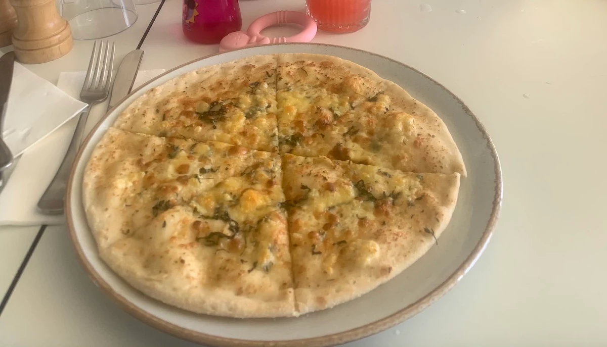Pizza Bianca