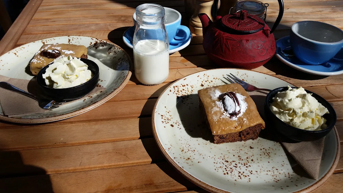 Sticky Date Pudding