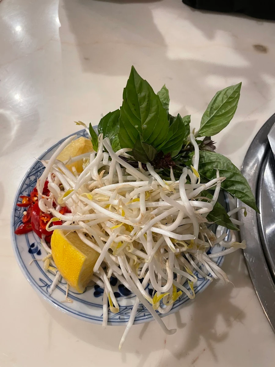 Pho Condiments, Pho Vien