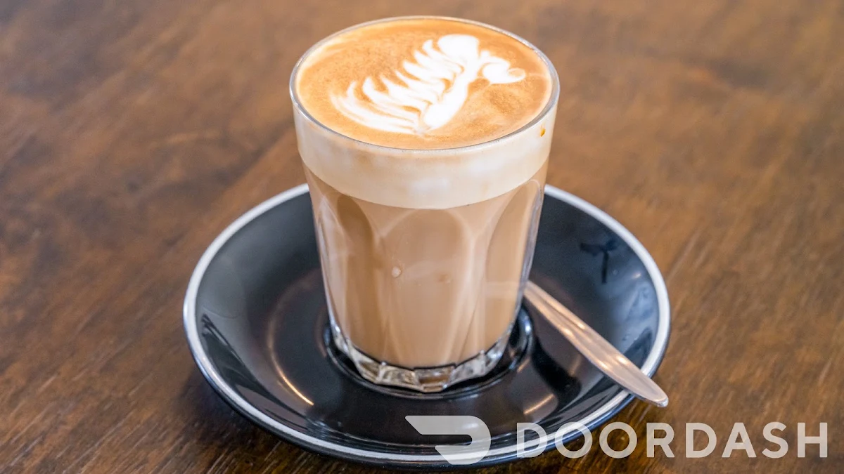 Flat White, Saigon Alley Yarraville