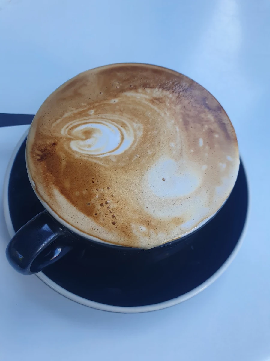 Flat White, Hello Garry