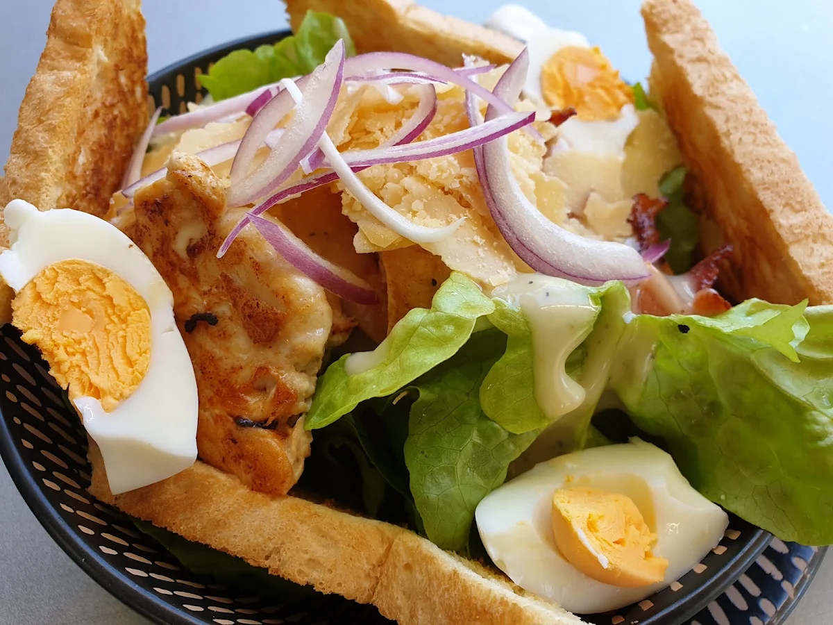 Ceasar Salad, Kulnura One Stop Jerry's Cafe