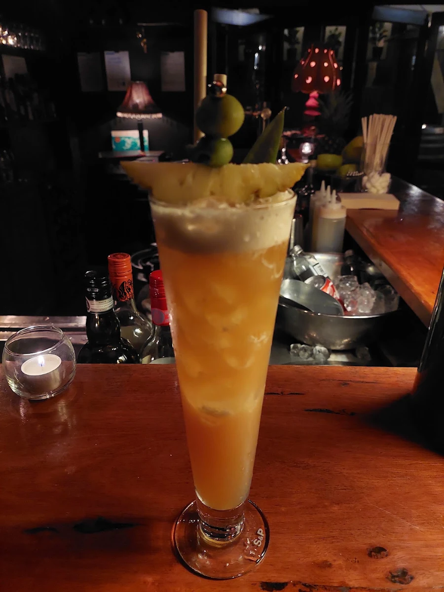 Highlights, Back Bar 77