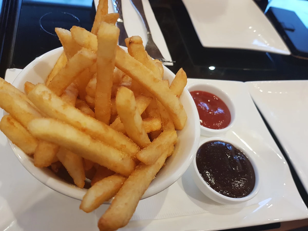 Chips, Armani Restaurant