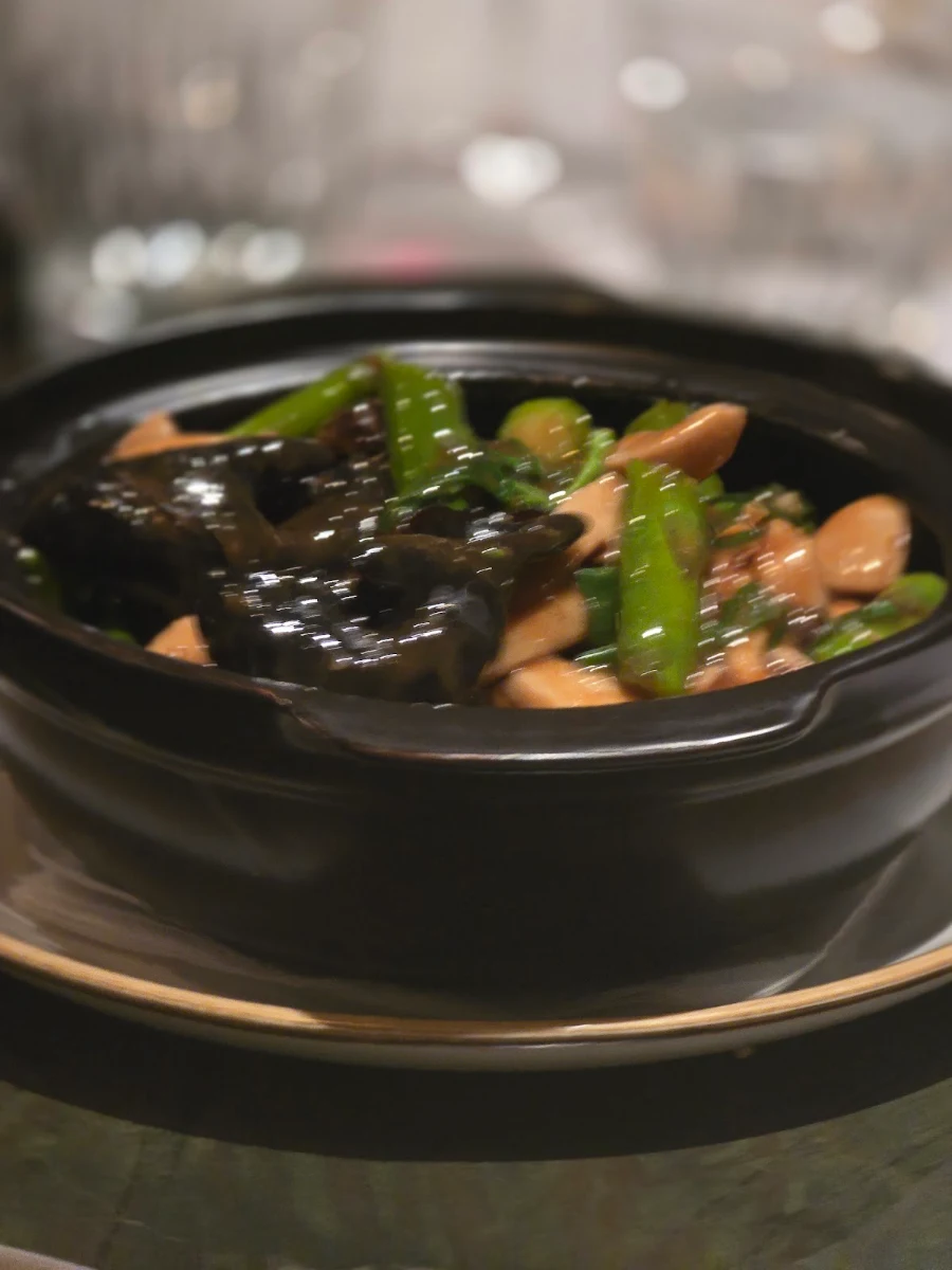 Veggie, Establishment Precinct