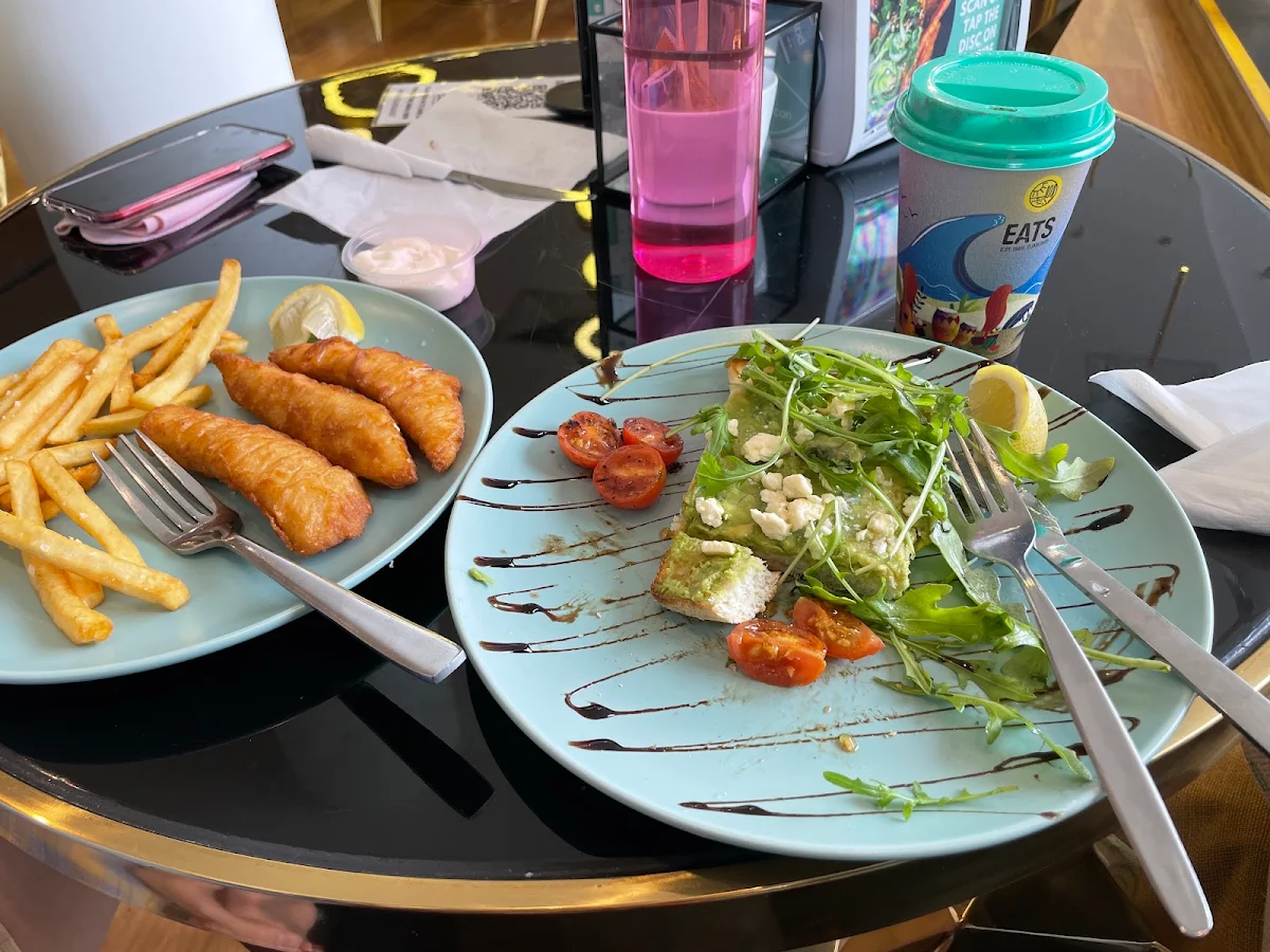 Full Size Fish and Chips and Avocado Smash