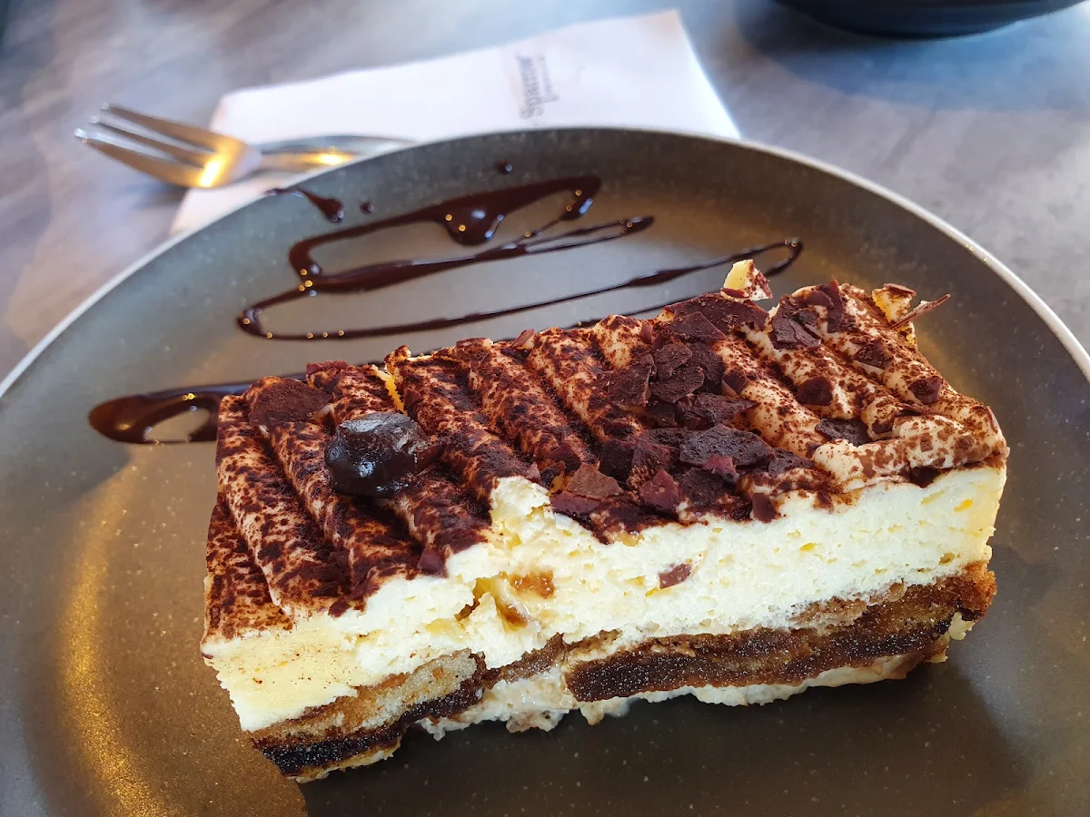 Tiramisu Cake