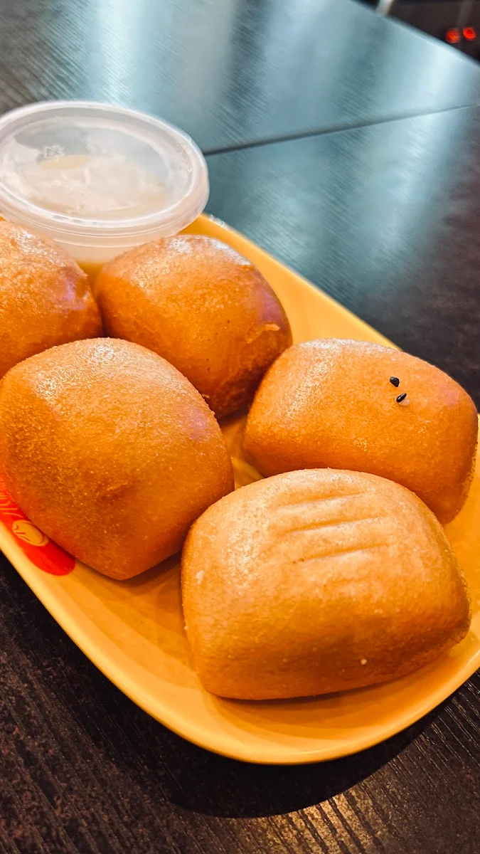 Highlights, Yang's Dumpling