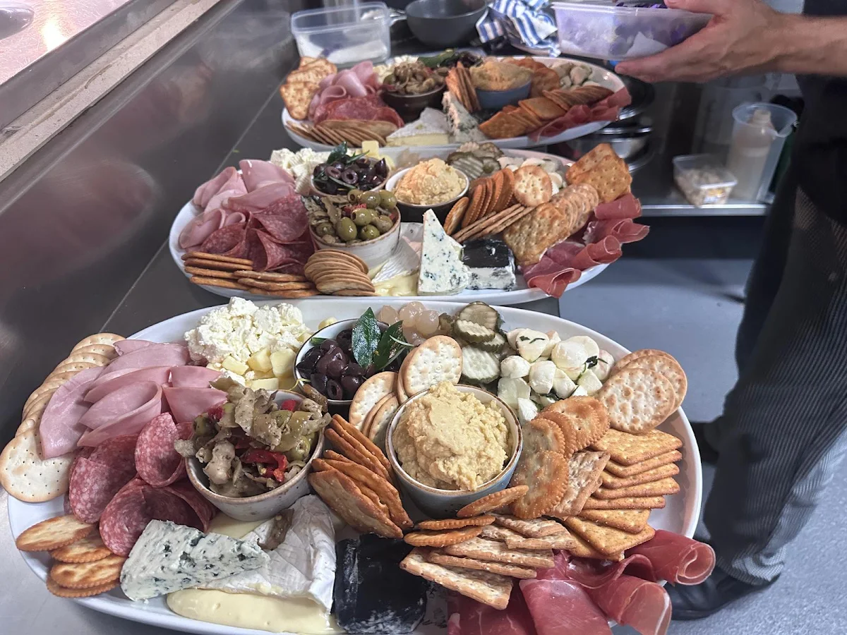 Highlights, THE BAYVIEW CAFE & RESTAURANT