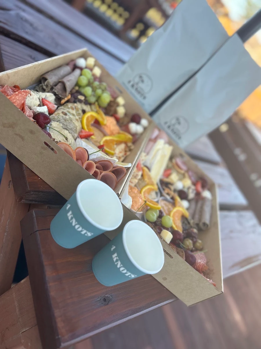 Highlights, THE BAYVIEW CAFE & RESTAURANT