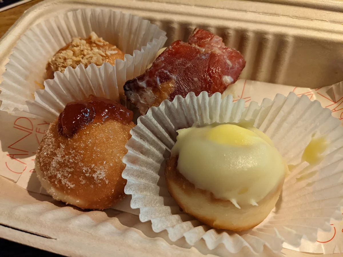 Timbits Maple & Bacon, Mr West Bar & Bottle Shop