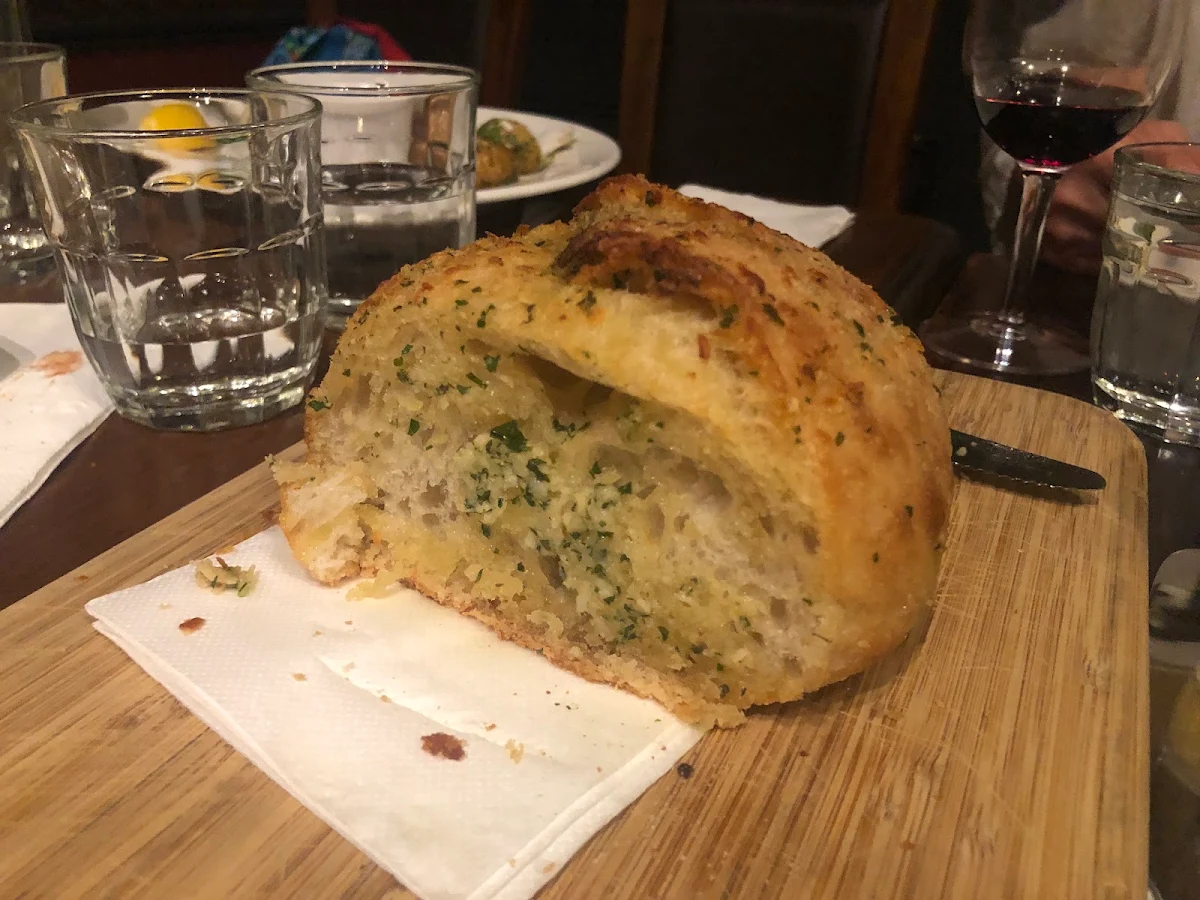 Stone Baked Cob Loaf with Garlic Butter V
