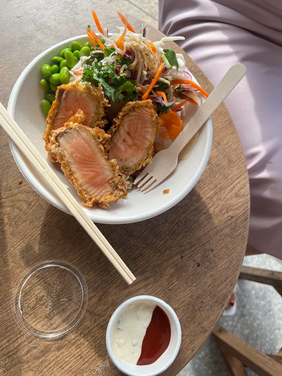 Crunchy Salmon Rice Bowl
